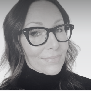 Amy McCallum, Kahuna- BW