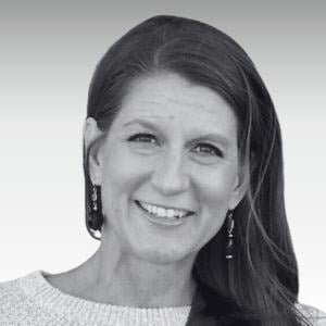 Julie Lynch - BW - NB
